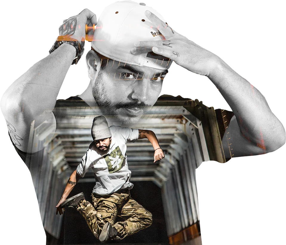 Ticko Bboy, palestrante de marketing para artistas em Votuporanga, em retrato com boné e salto de dança urbana